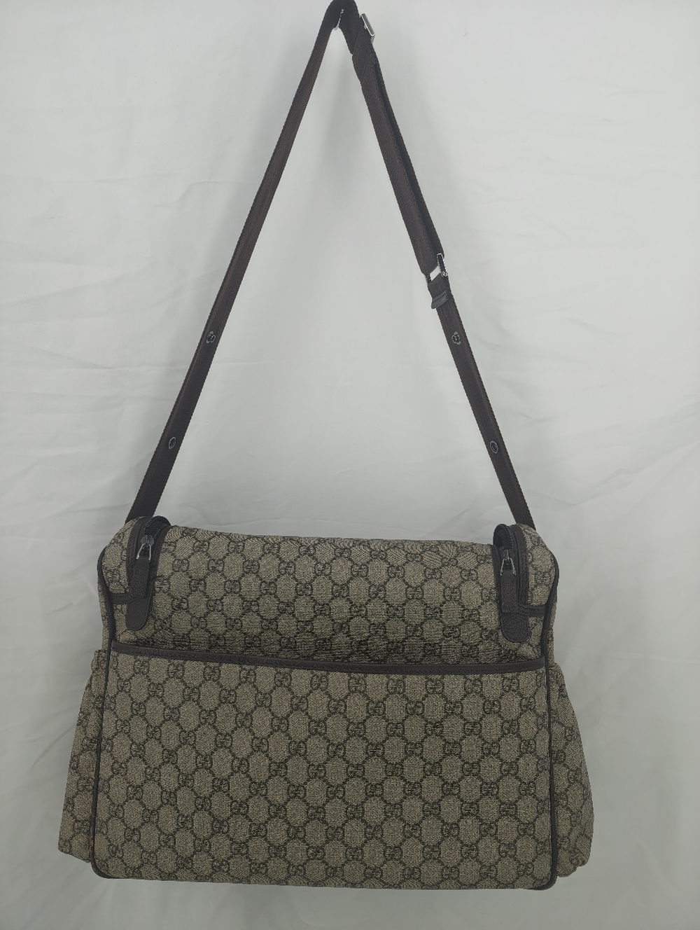 Gucci Beige Monogram Canvas Shoulder Bag with Brown Trim - Picture 3 of 16